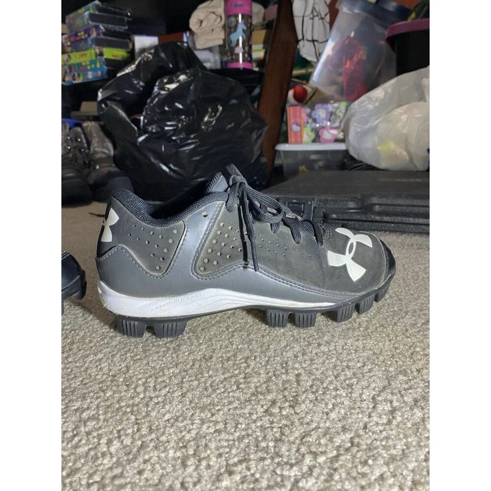 Under Armour Leadoff Low RM Jr Youth Baseball Cleats 1250082-001 Black White 1Y